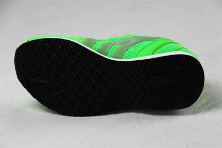 再生胶鞋底加什么防老剂